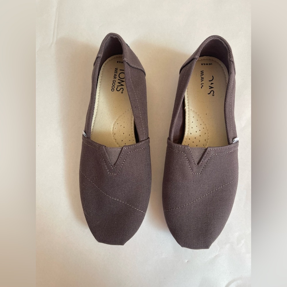 TOMS Chocolate Canvas Slip-Ons size 6.5